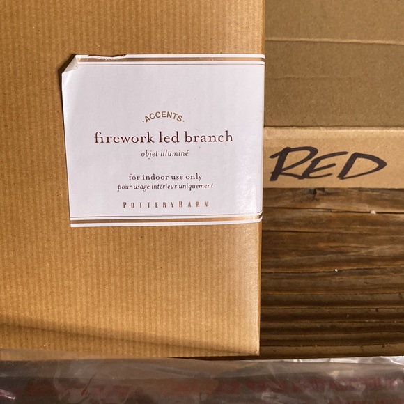 Pottery Barn LED Lit Firework Cascade Branch in Bright Red with Timer - Picture 13 of 17